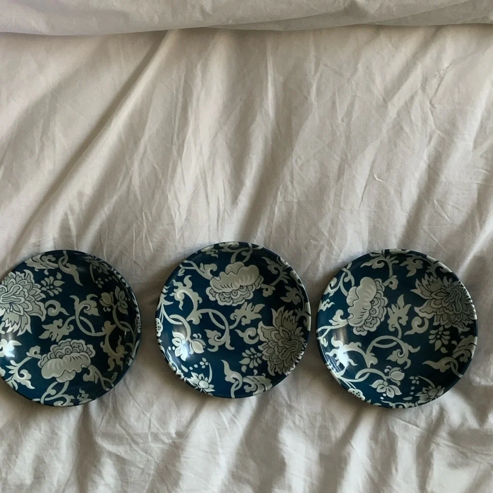 LAST SET! New Gorgeous Williams Sonoma Teal Blue  and White Floral Plates
